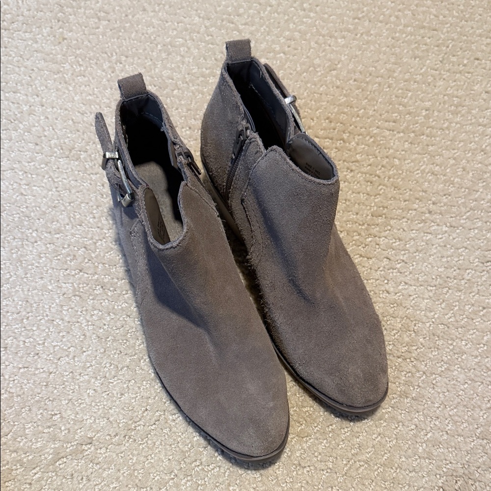 Sonoma Taupe/tan Suede Ankle Boots